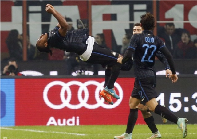 双雄之战!国米迎战那不勒斯 双雄之战!国米迎战那不勒斯