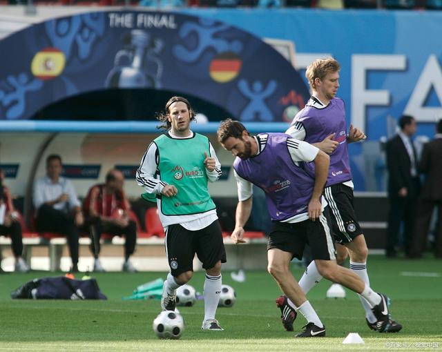 爱体育-德国队完胜英格兰,晋级四强