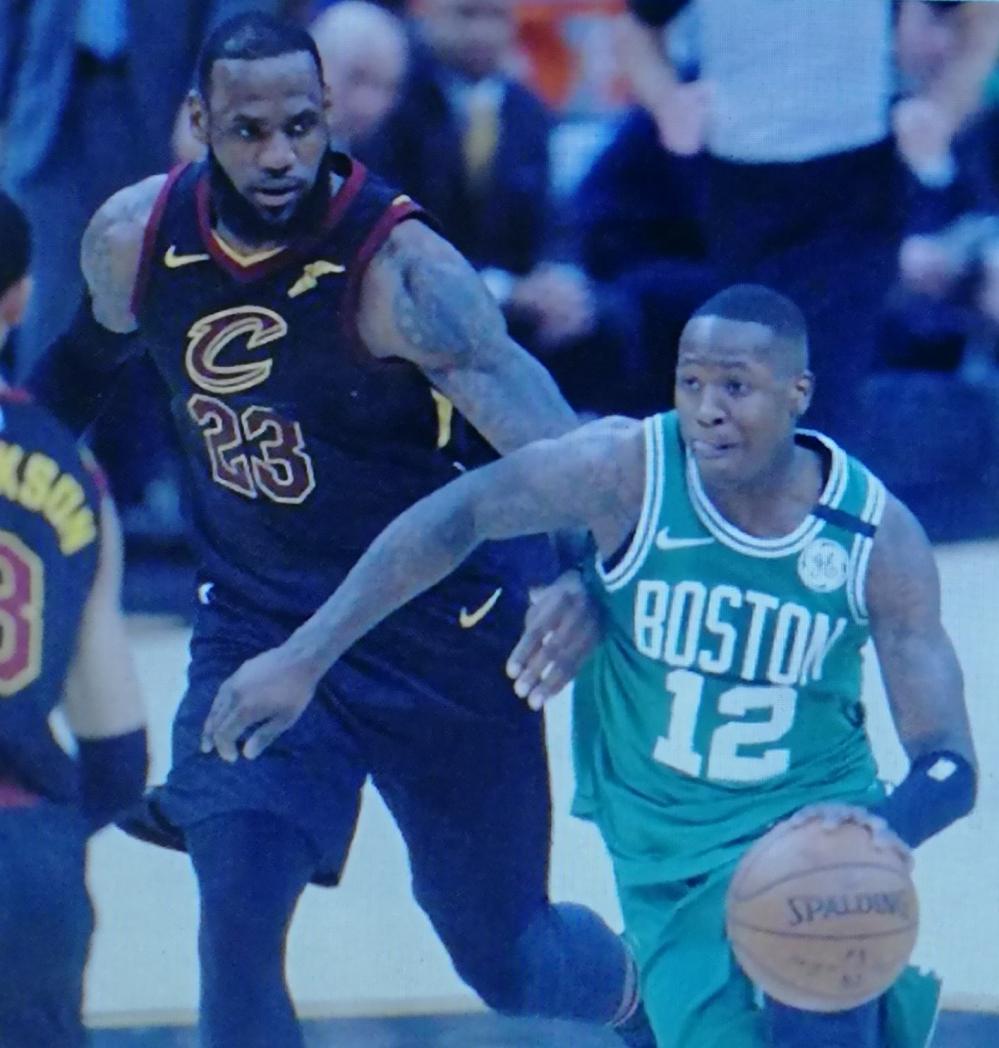 爱体育-浙江队惨遭江苏队逆袭,防守漏洞暴露