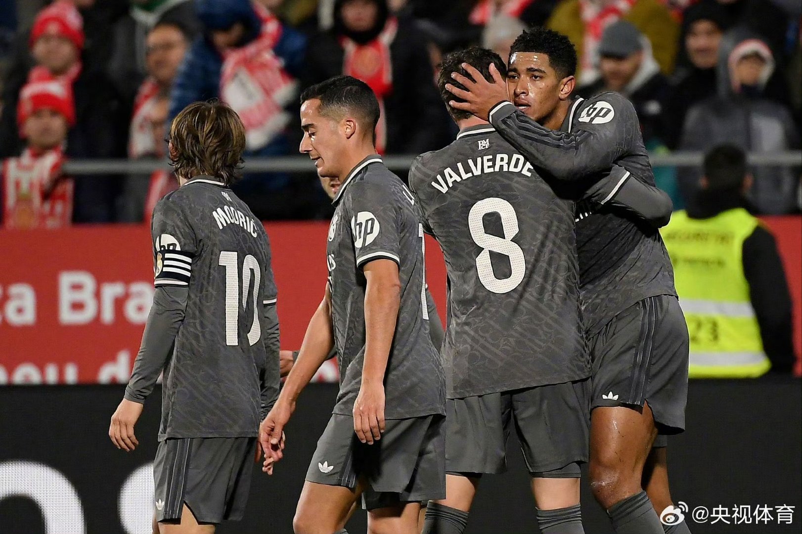 爱体育官方网站-赫罗纳兵败皇马,梅西连续进球遥不可及