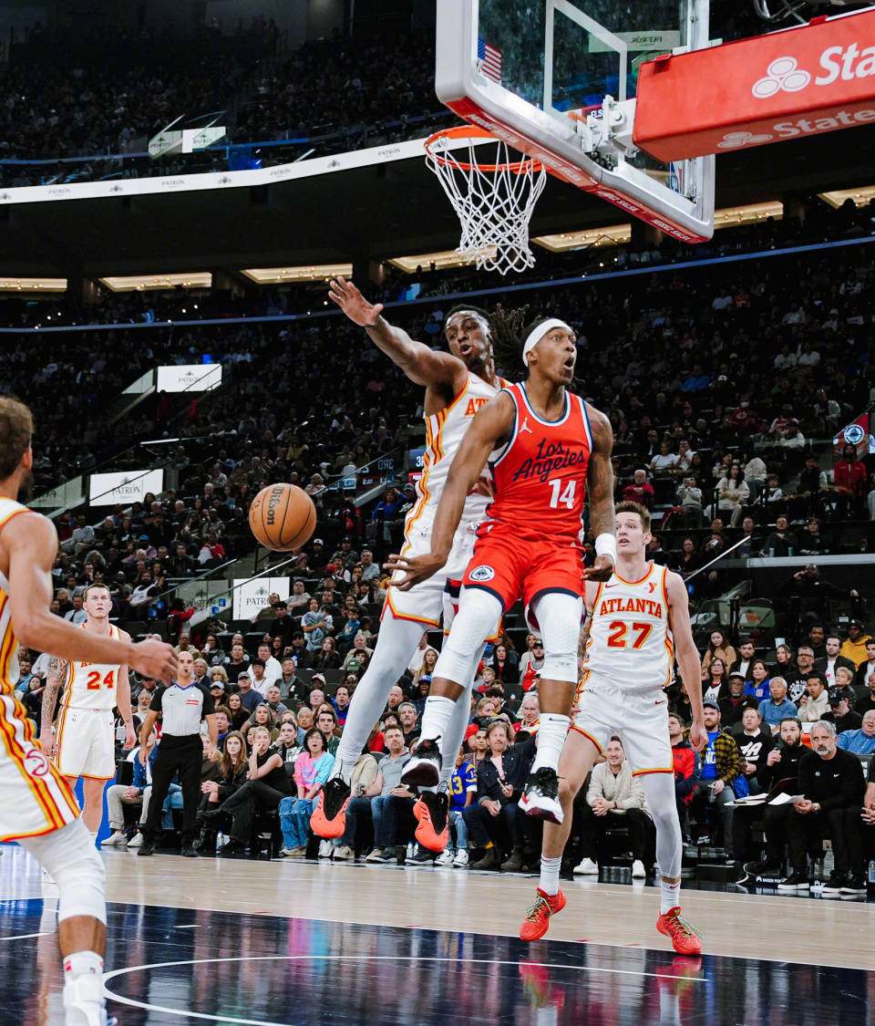 伦纳德独揽双双,快船逆转绿衫军赢得总决赛 伦纳德独揽双双,快船逆转绿衫军赢得总决赛