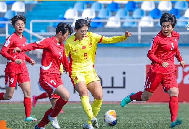 中国职业足球联赛中的赛场进展备受关注 中国职业足球联赛中的赛场进展备受关注