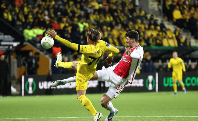 爱体育官网-亚眠主力中场受伤报销,对球队影响较大