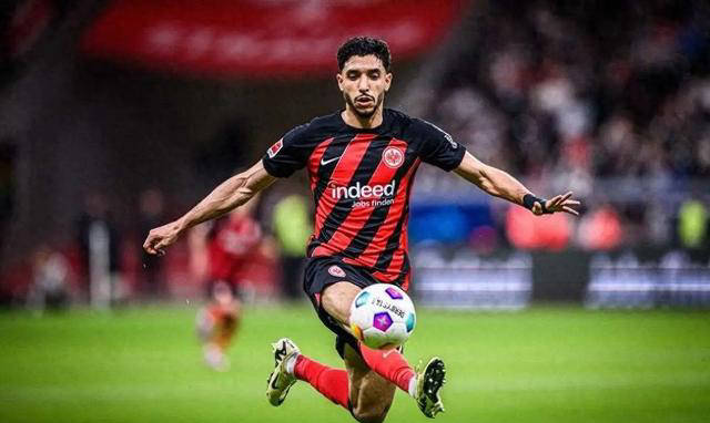 阿森纳前锋传闻加盟德甲球队,球迷期待新赛季表现 阿森纳前锋传闻加盟德甲球队,球迷期待新赛季表现