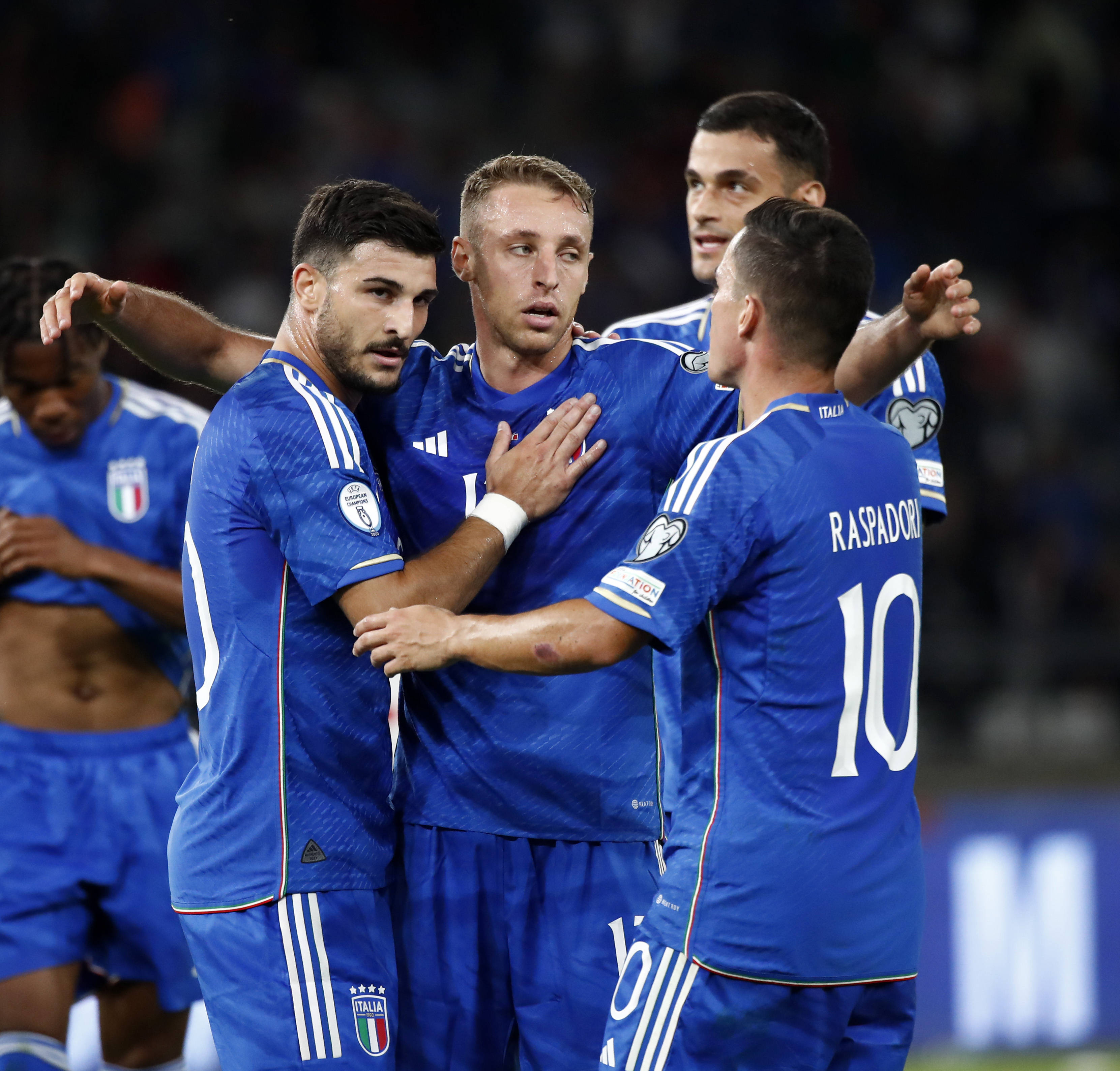 爱体育官网-意大利击败马其顿,晋级欧洲杯半决赛