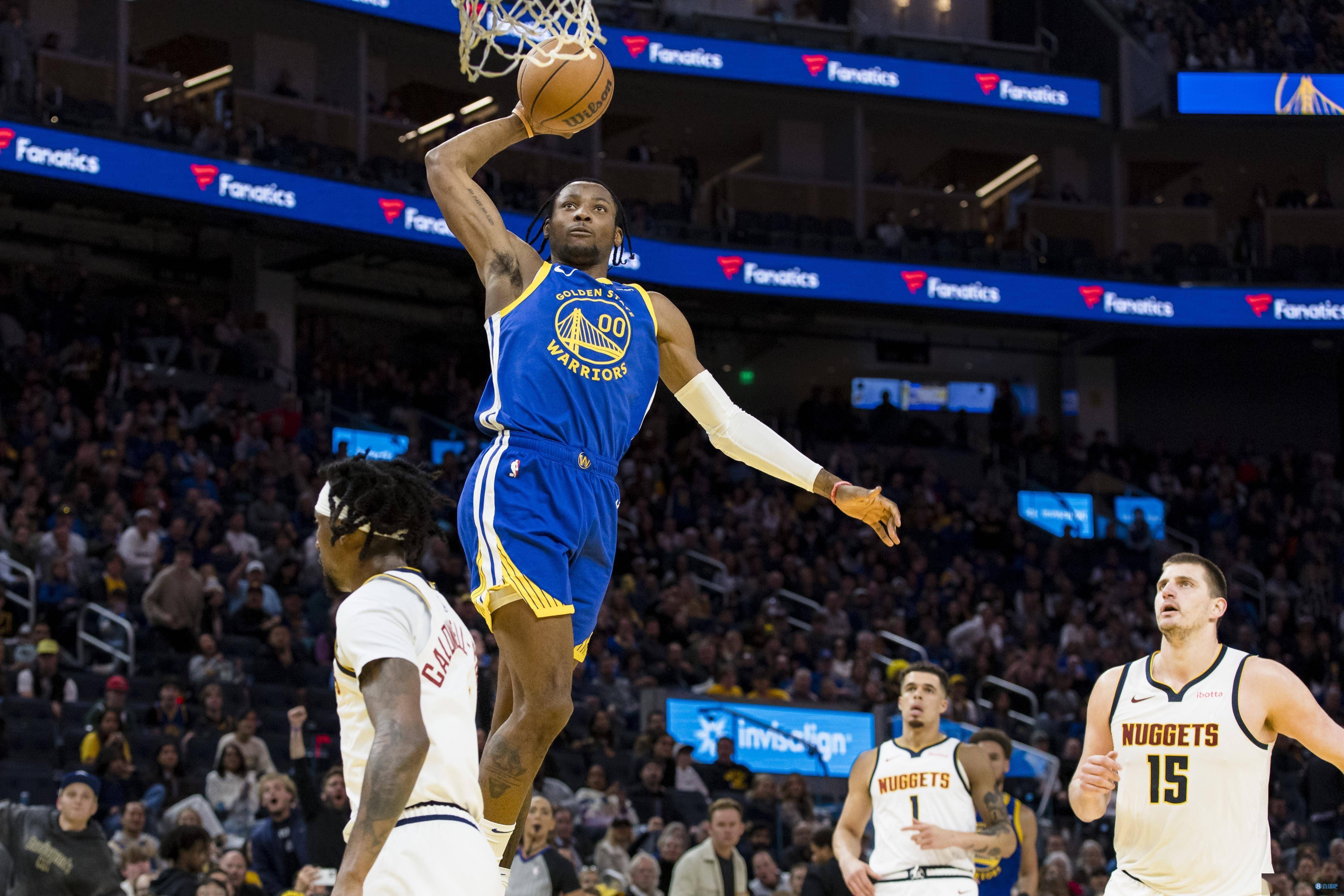 爱体育官方网站-勇士队球星恢复训练:勇士队球星开始恢复正常训练