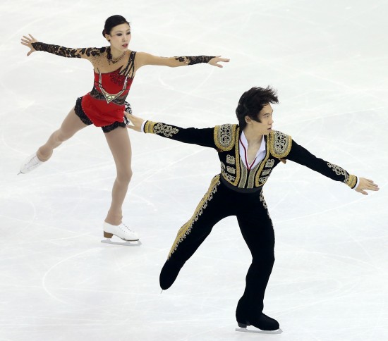 俄罗斯选手组合默契,赢得混合团体银牌 俄罗斯选手组合默契,赢得混合团体银牌