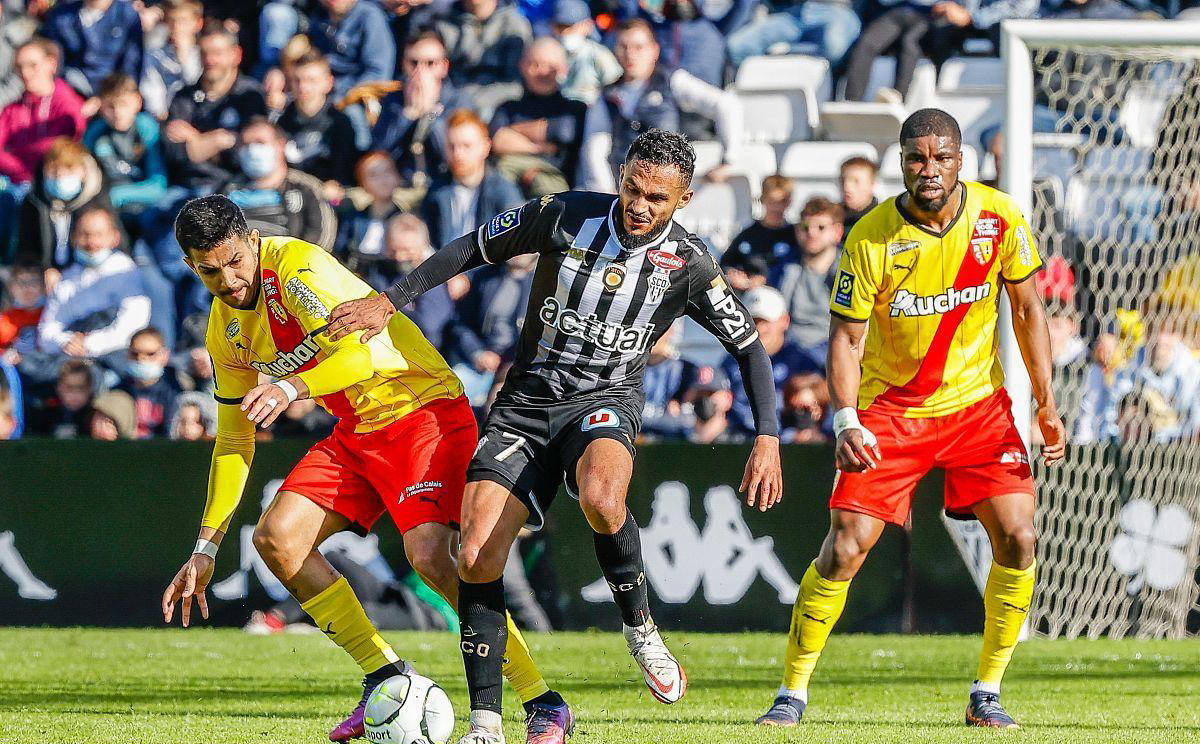 爱体育-南特战胜对手,保持不败之身