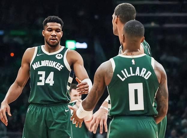 爱体育官方网站-横扫!雄鹿再胜马刺，继续不败之地