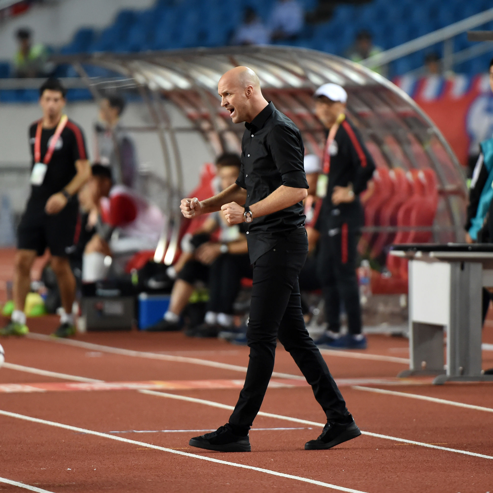 爱体育官网-重庆斯威主场获胜,连战连胜士气高昂