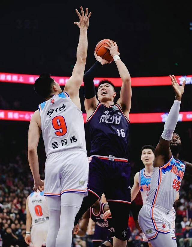 辽宁队惊险取胜，豪取两连胜