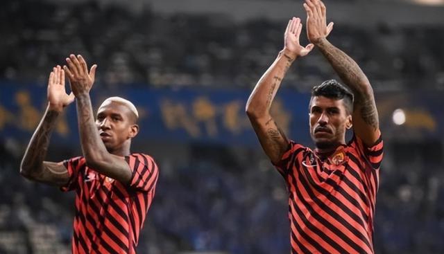 爱体育官网-广州恒大客场成功夺冠，刷新季后赛奇迹