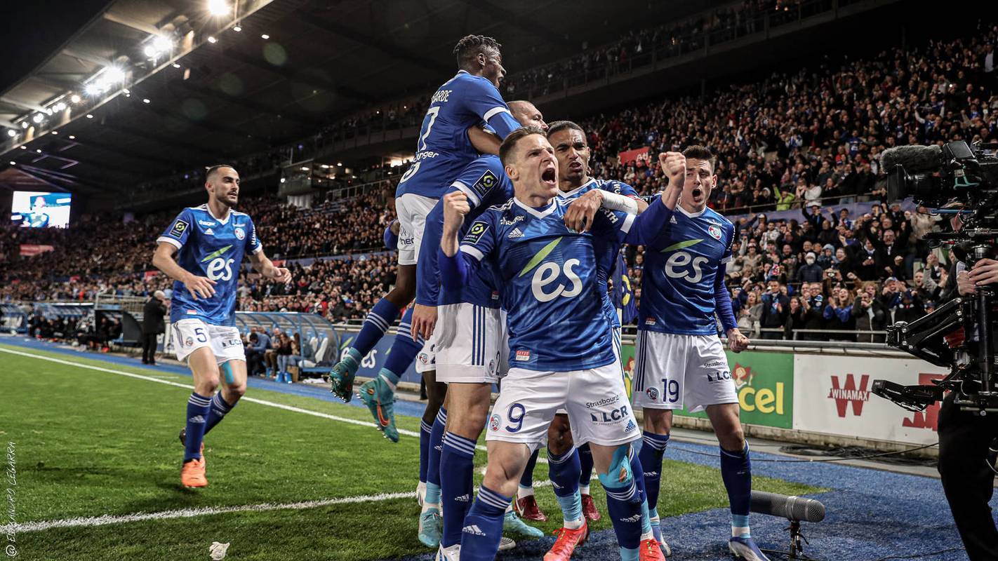 爱体育-巴黎主场不敌了阿贾克斯,小组出局