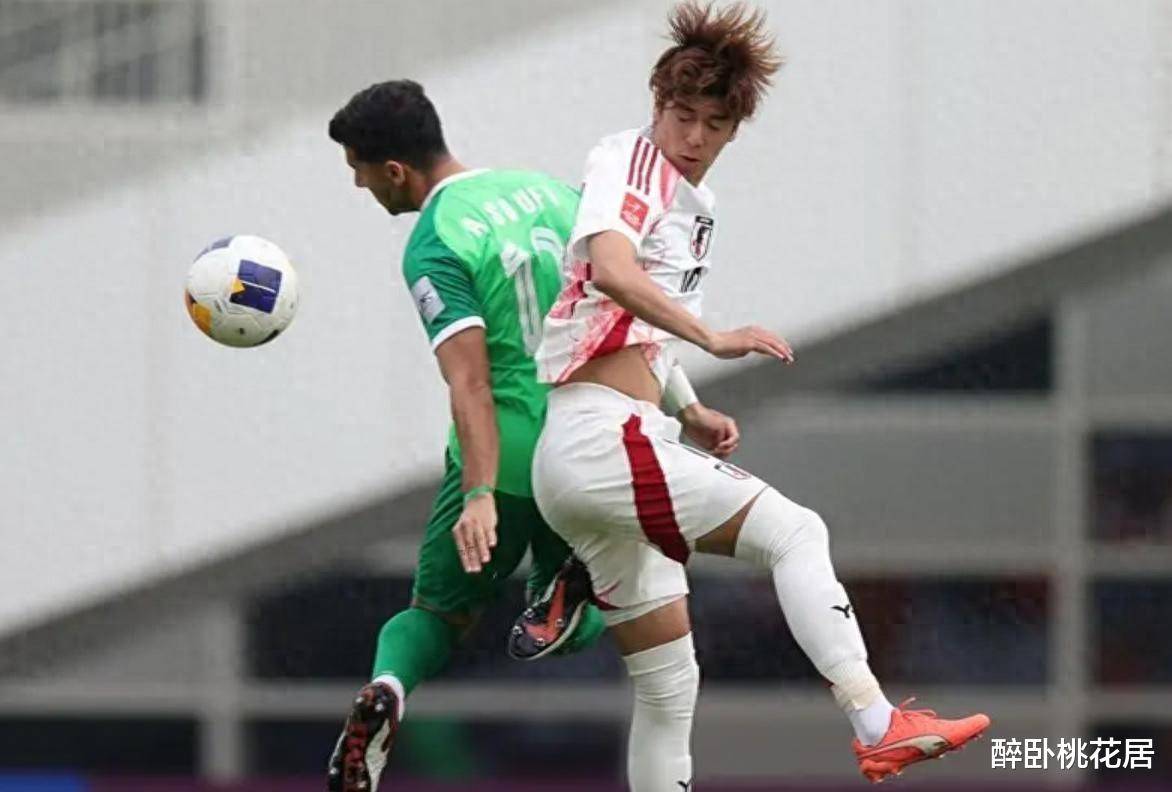 爱体育官方网站-日本男子足球队备战亚洲杯比赛,手机忘带进场