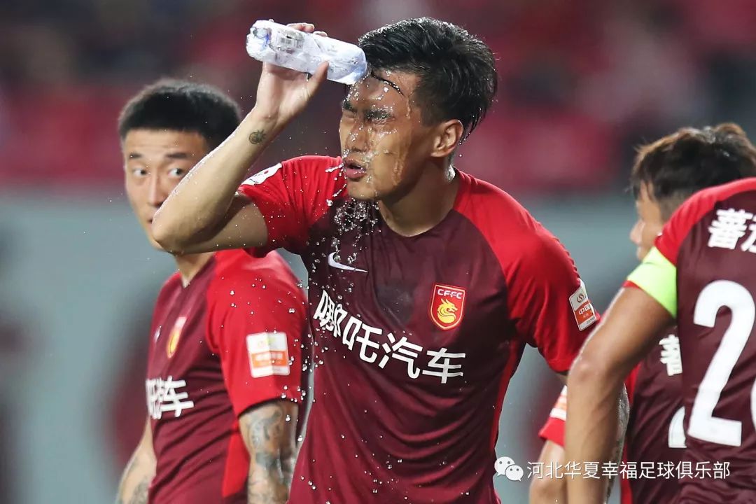 苏宁大胜华夏幸福,取得连胜势头 苏宁大胜华夏幸福,取得连胜势头