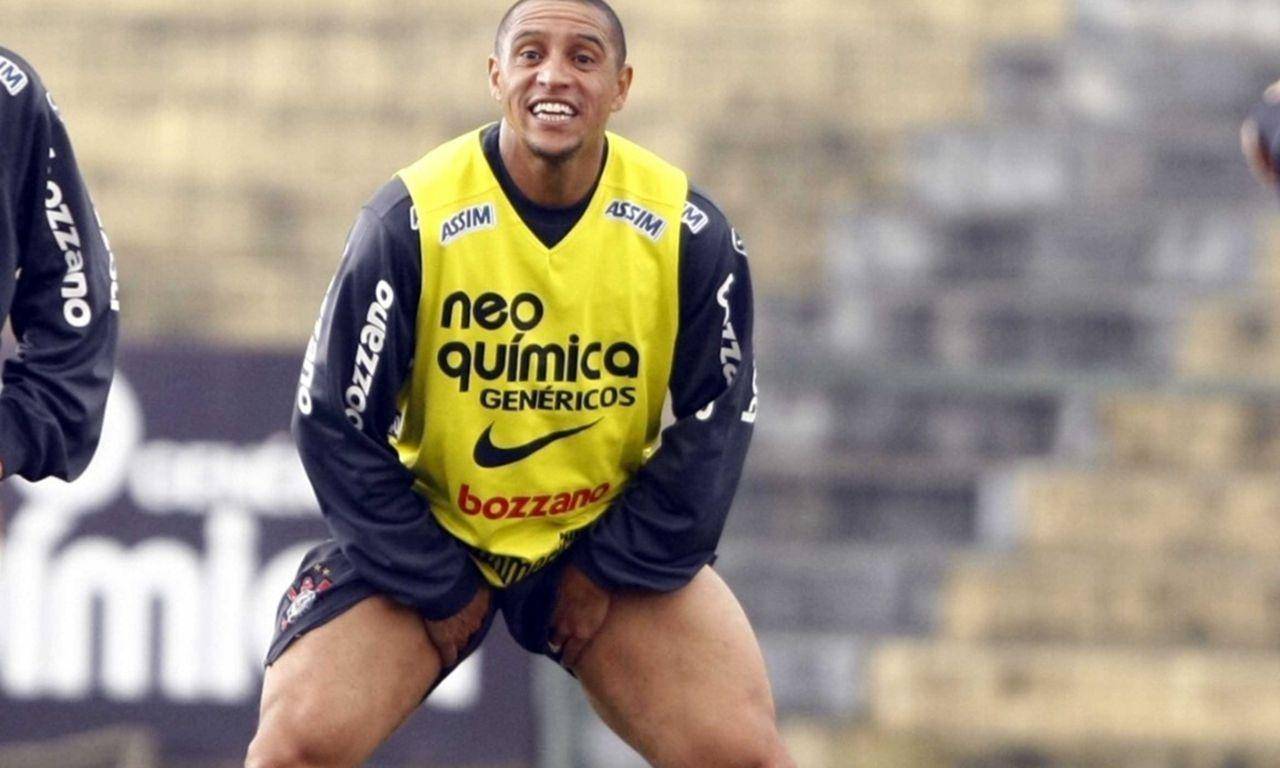 爱体育官网-后卫出色防守,球队成功守住领先优势