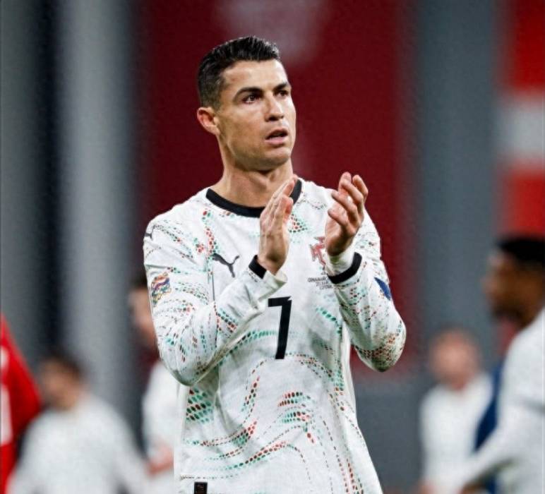 欧国联生死战今晚上演，谁能涌现冠军