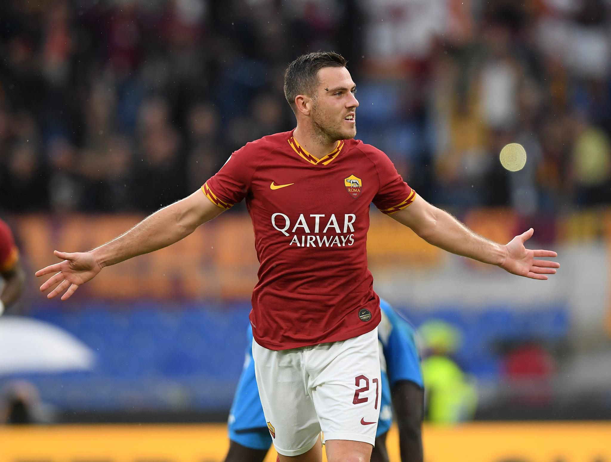 爱体育官方网站-马佐拉击中立柱,为罗马队获得关键一球