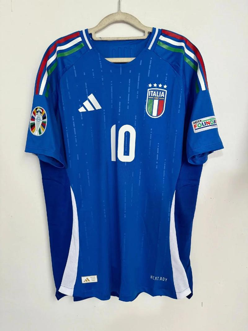 意大利队的实力备受外界赞誉 意大利队的实力备受外界赞誉