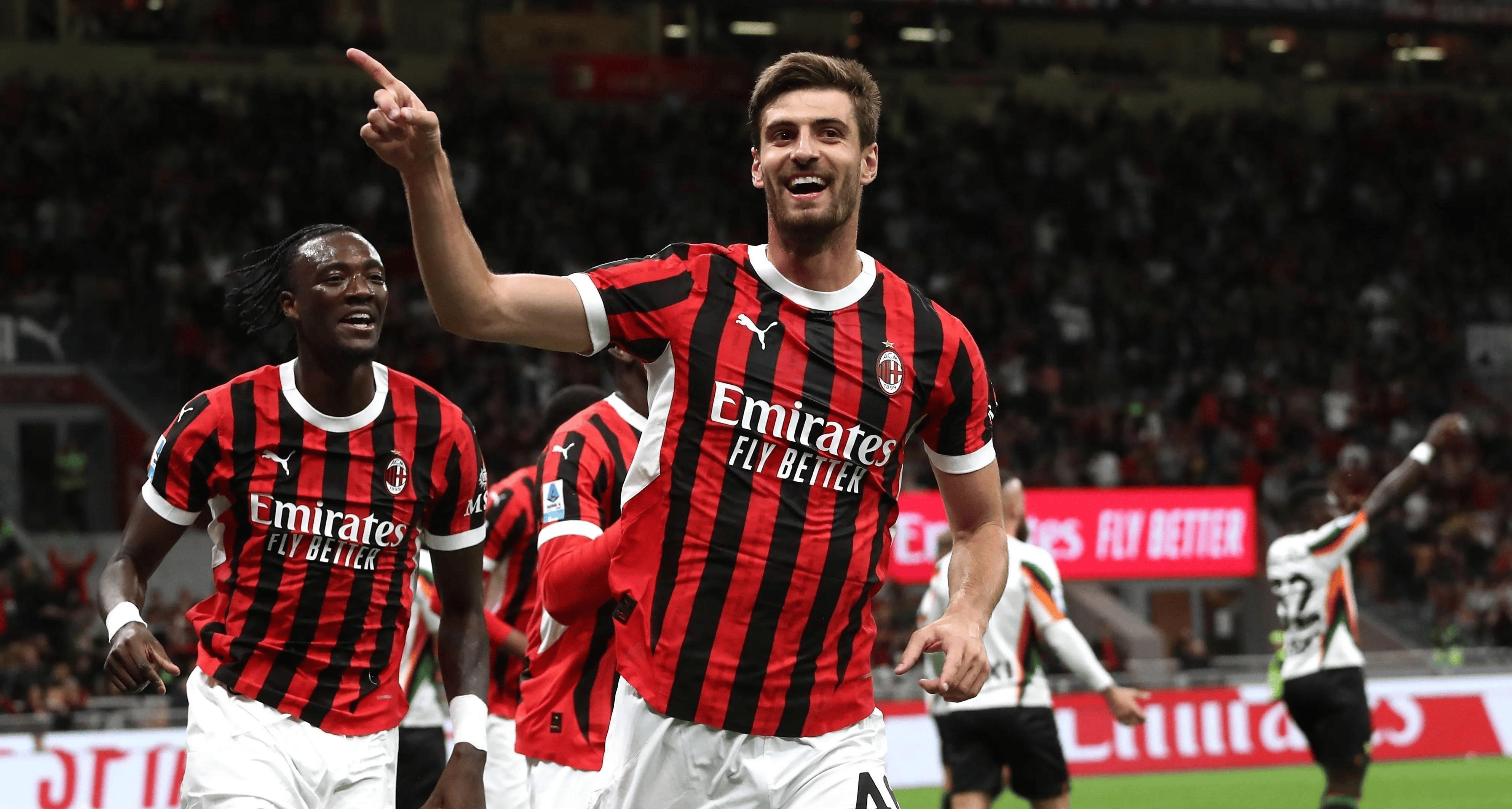 爱体育官方网站-AC米兰客场连胜，强势登顶