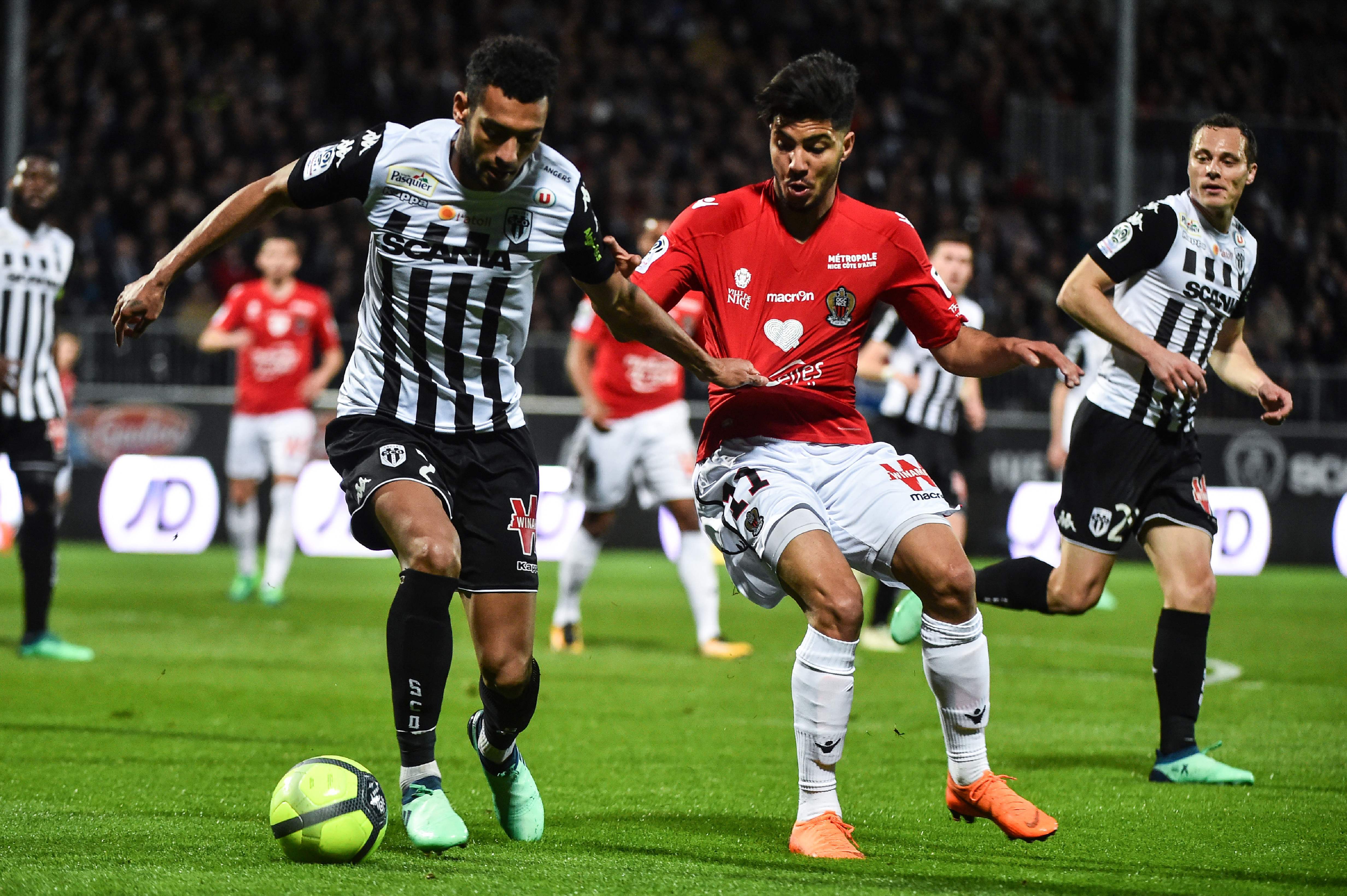 爱体育官方网站-巴黎圣日耳曼客场获胜，稳固积分榜首位置