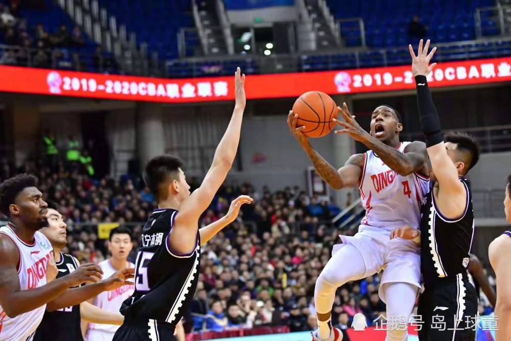 爱体育官方网站-亚特兰大客场力克对手，黑鹰飞翔出色表现赢得掌声