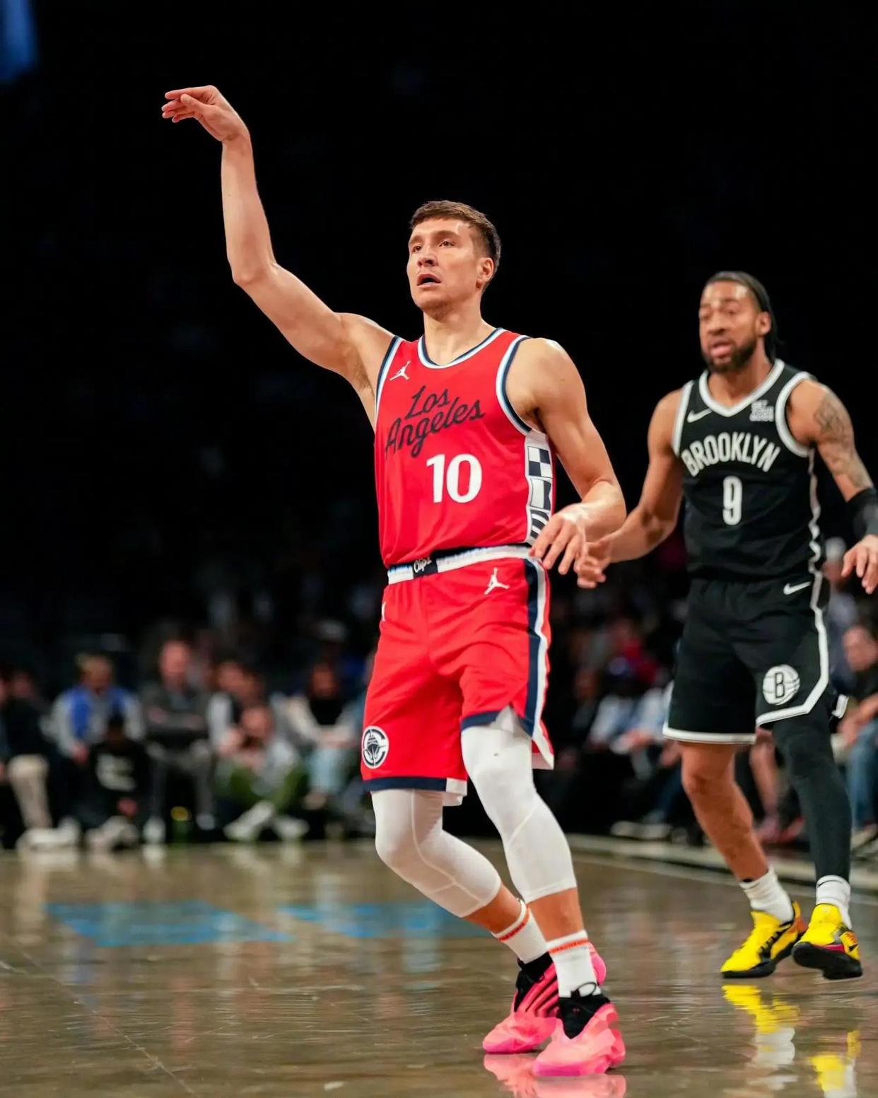 火箭苦吞连败哈登波特兰遗憾落败 火箭苦吞连败哈登波特兰遗憾落败