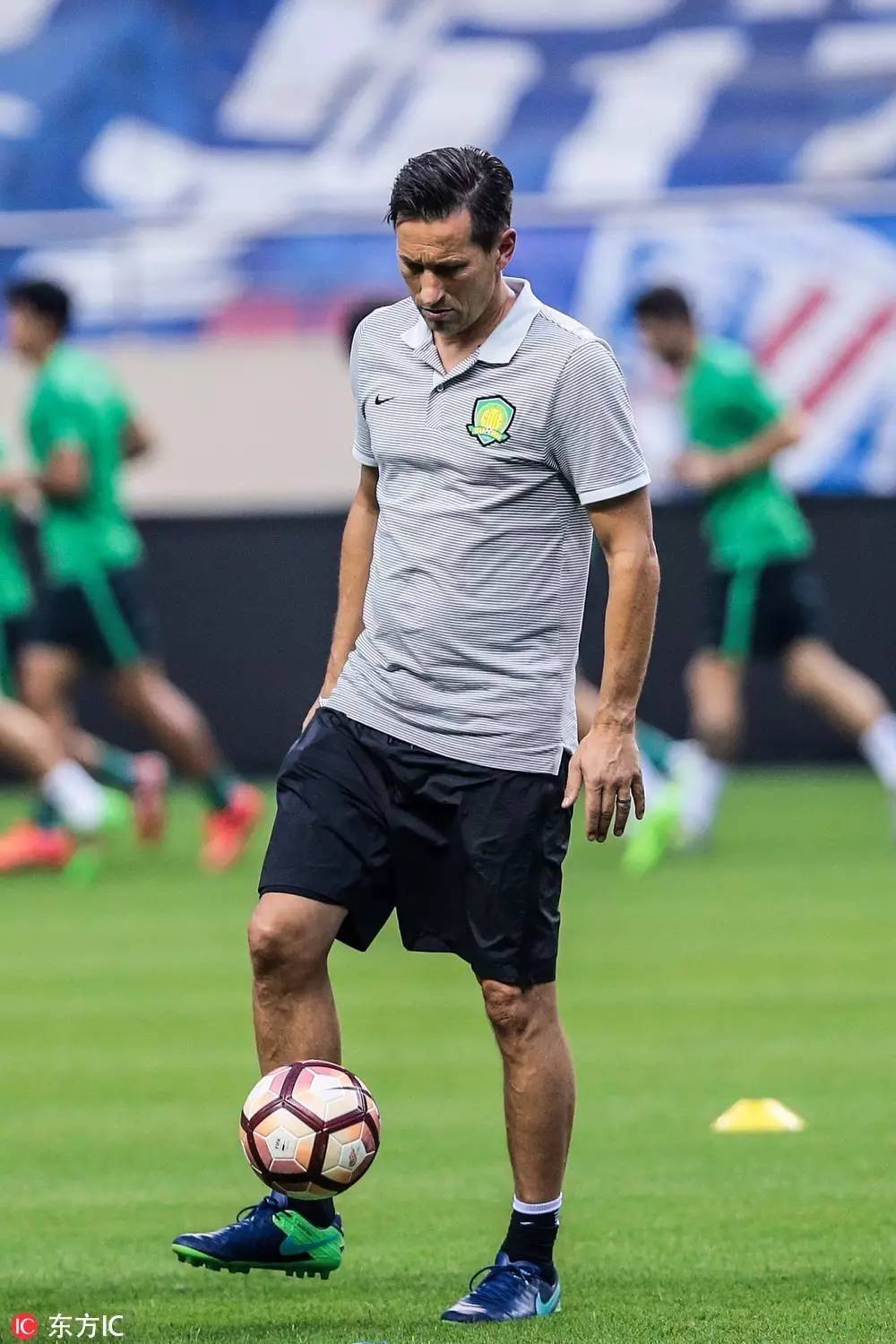 意大利意外败北!晋级路途充满波折 意大利意外败北!晋级路途充满波折