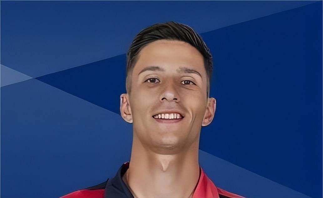 卡利亚里主帅寻找解决防守问题之策 卡利亚里主帅寻找解决防守问题之策