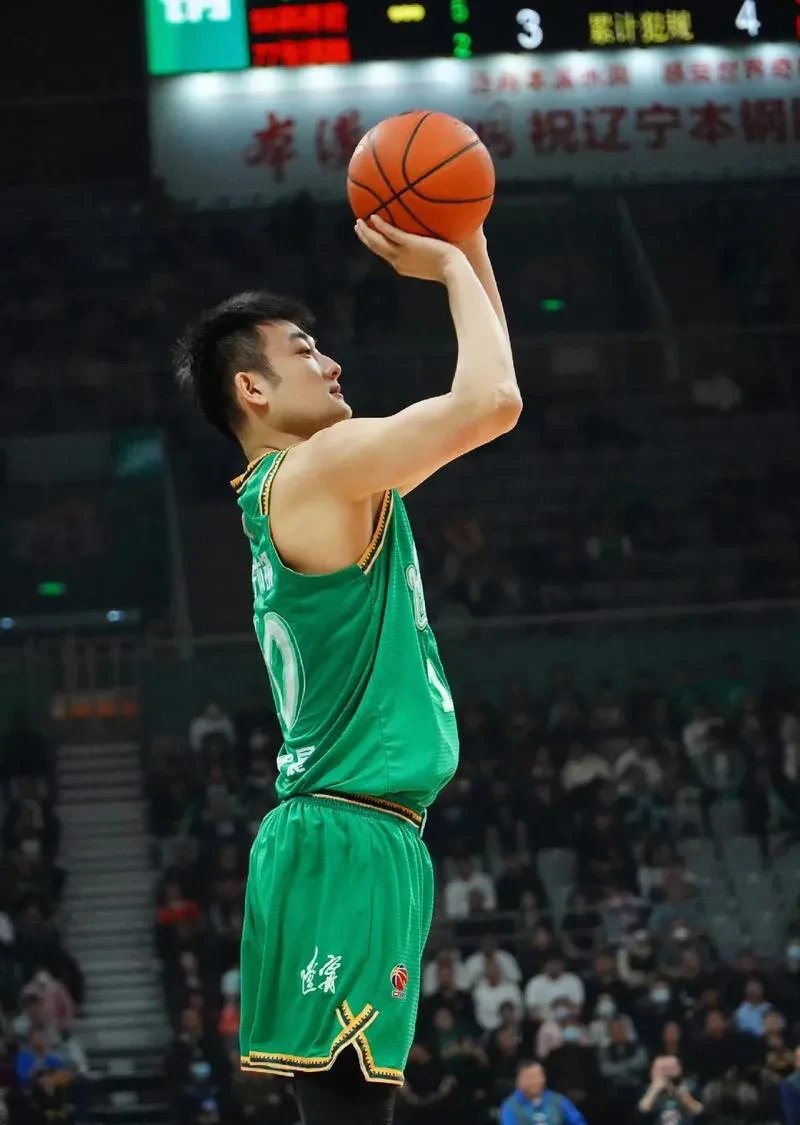 爱体育-男子篮球联赛赛场上将掀起波澜壮阔