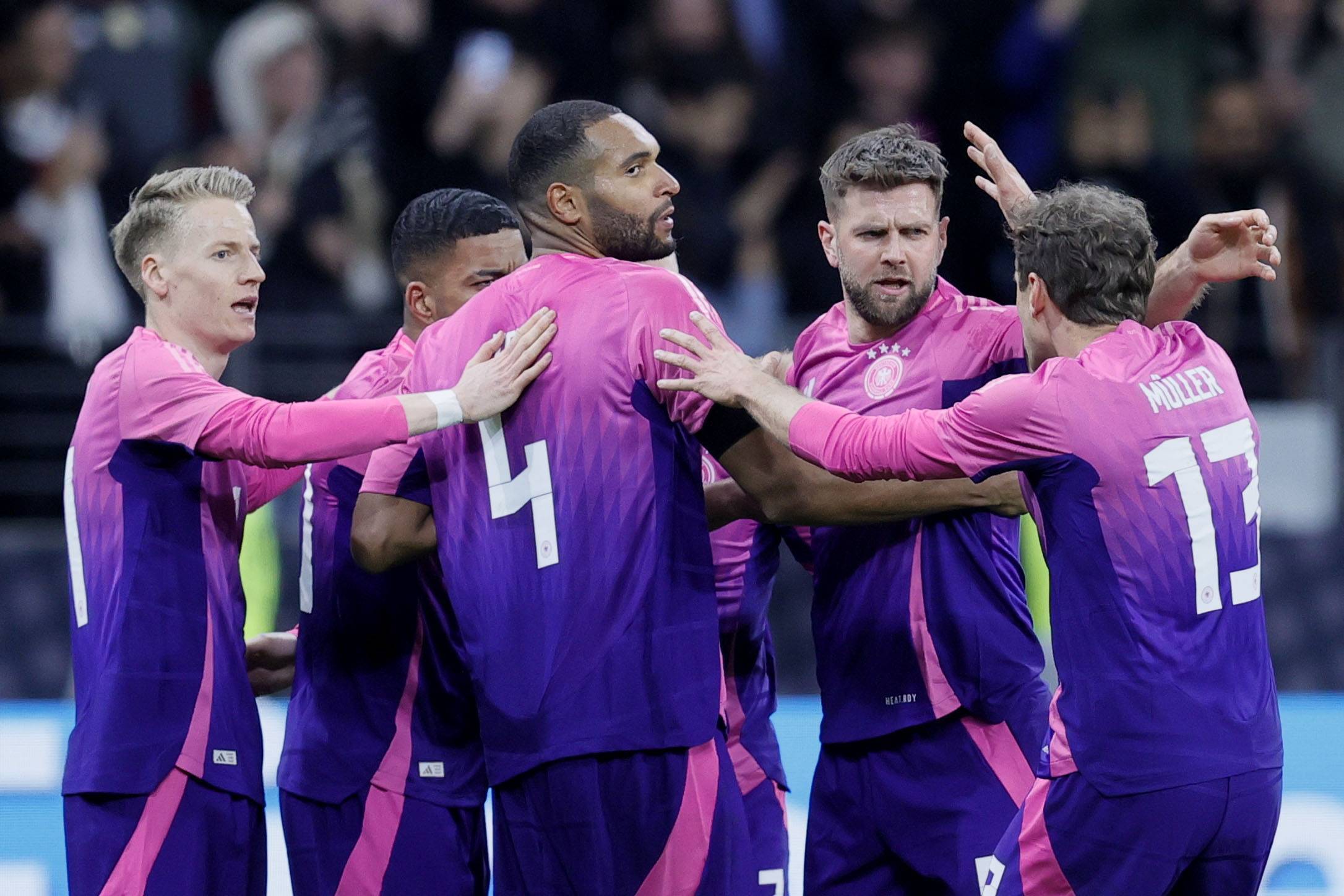 爱体育官网-德国队与瑞典队激战决定欧锦赛胜利