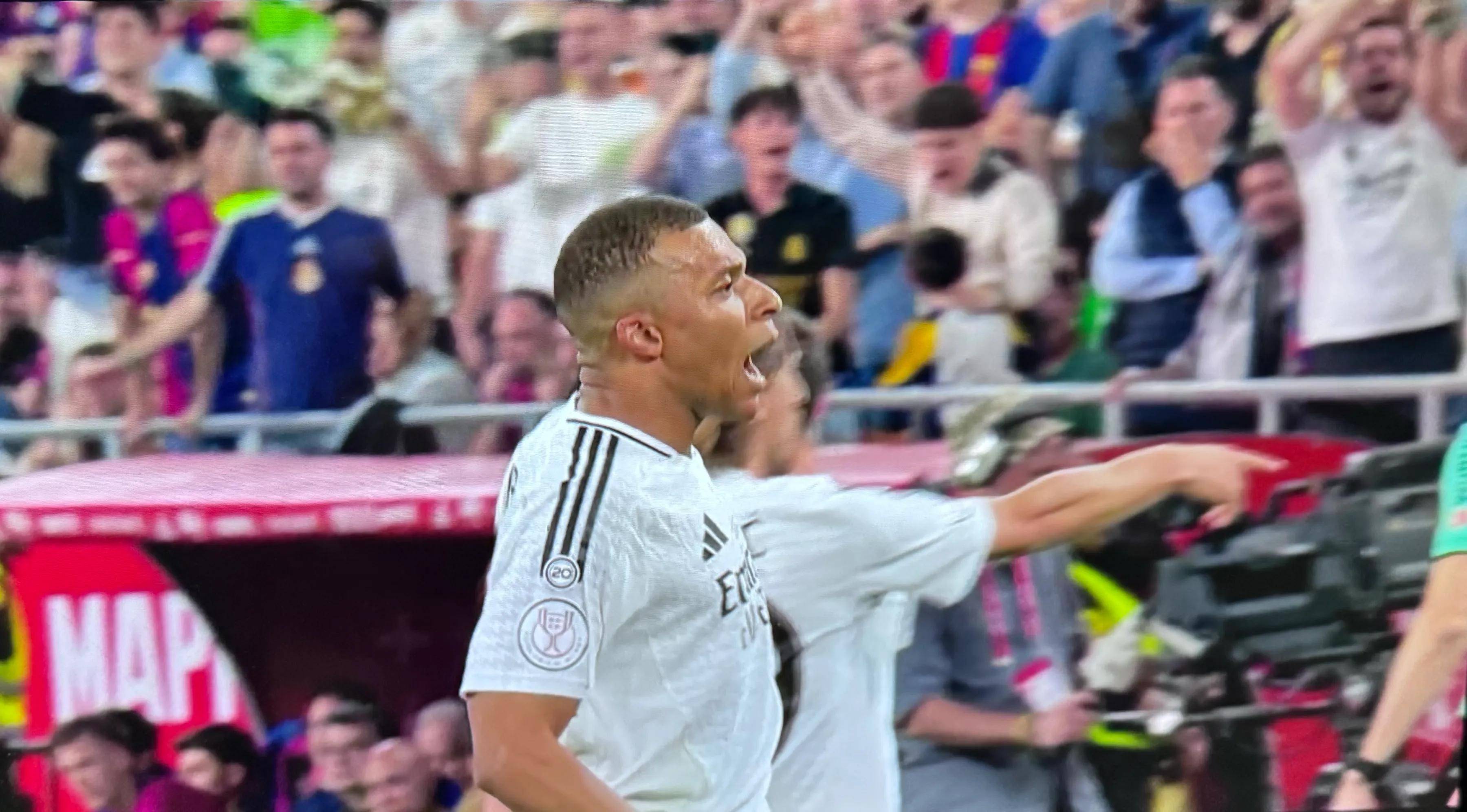 爱体育官方网站-皇马客场险胜阿贾克斯,提前晋级淘汰赛