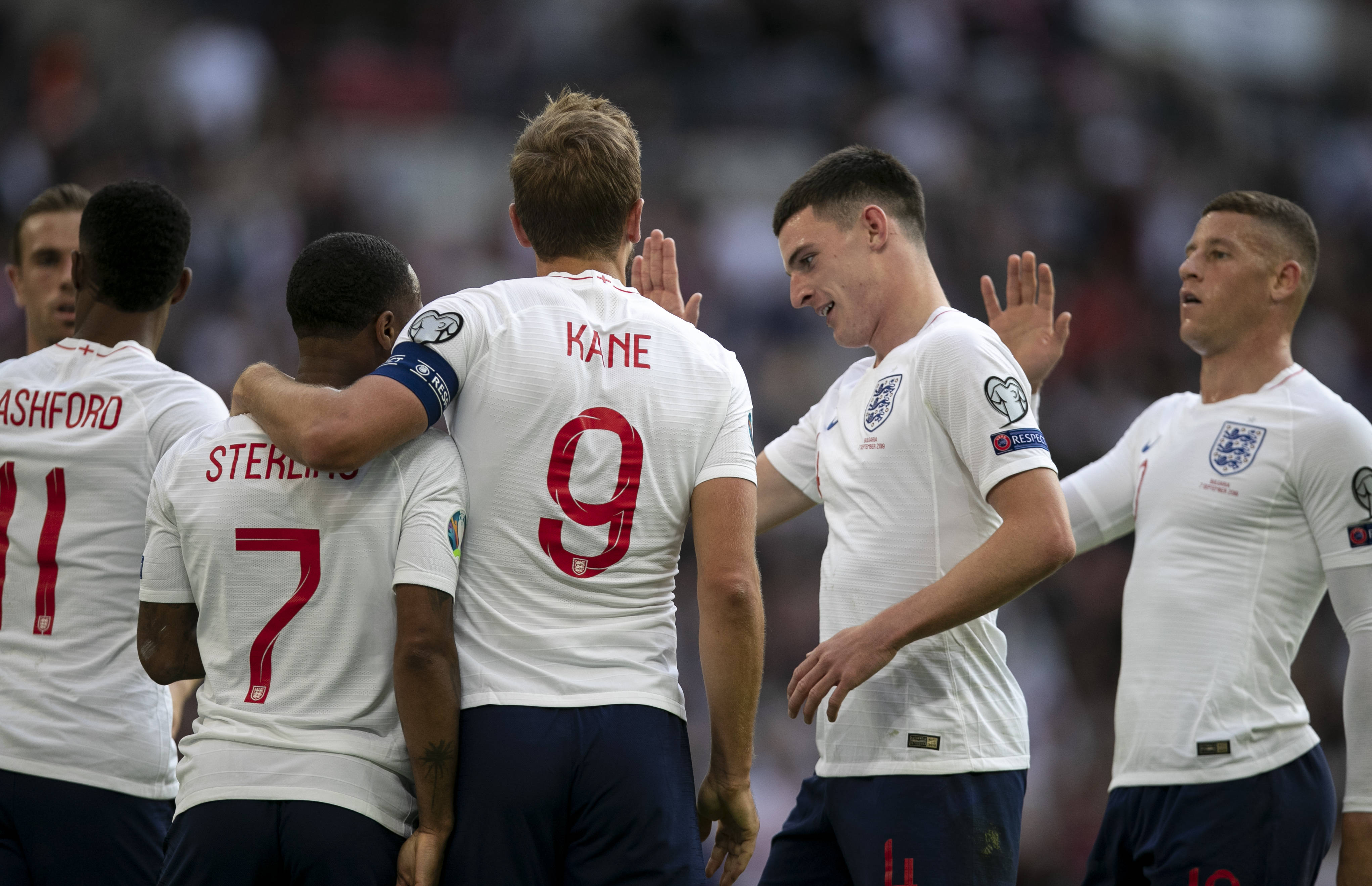 爱体育官方网站-英格兰队获胜,晋级欧洲国家球赛