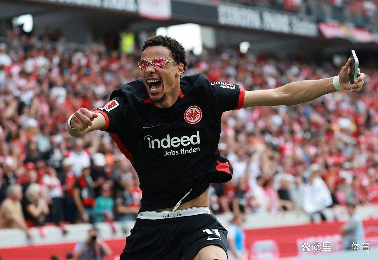 爱体育-利物浦逆袭!法国球星绝杀晋级下一轮