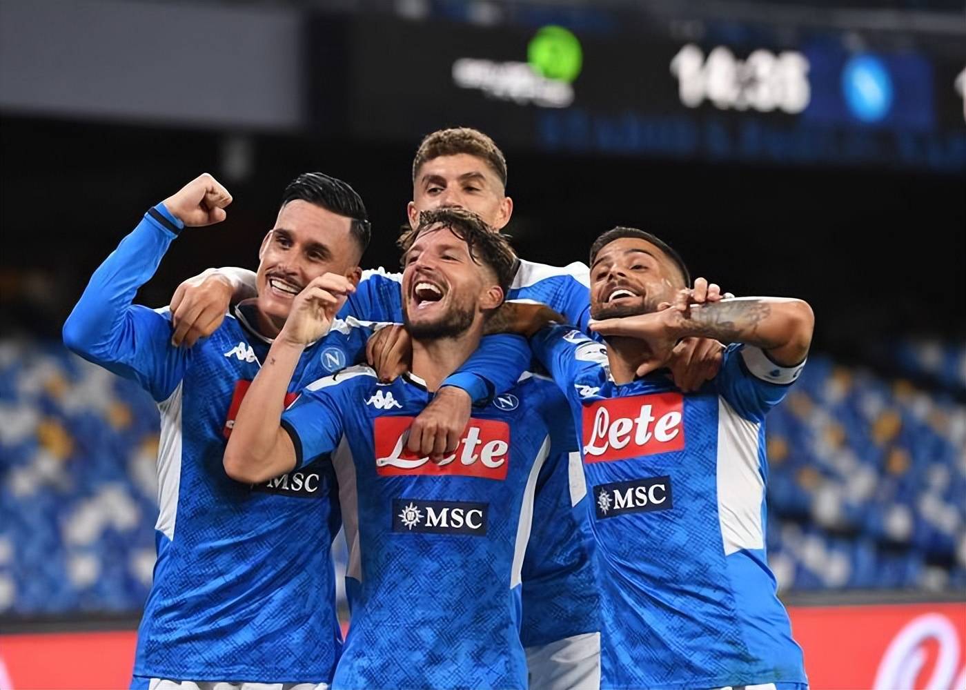 爱体育-佛罗伦萨球迷欢呼雀跃,球队实现惊艳表现