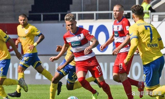 汉诺威96战平对手,保持不败纪录 汉诺威96战平对手,保持不败纪录