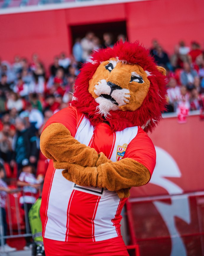 阿尔梅里亚主场扭转形势,豪取三分连胜 阿尔梅里亚主场扭转形势,豪取三分连胜