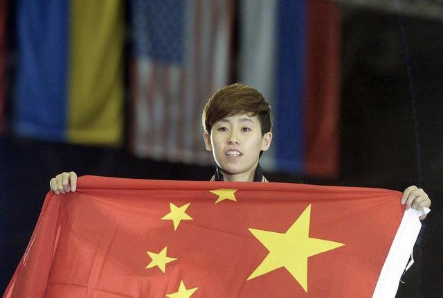 爱体育-韩国选手斩获金牌,成为焦点人物