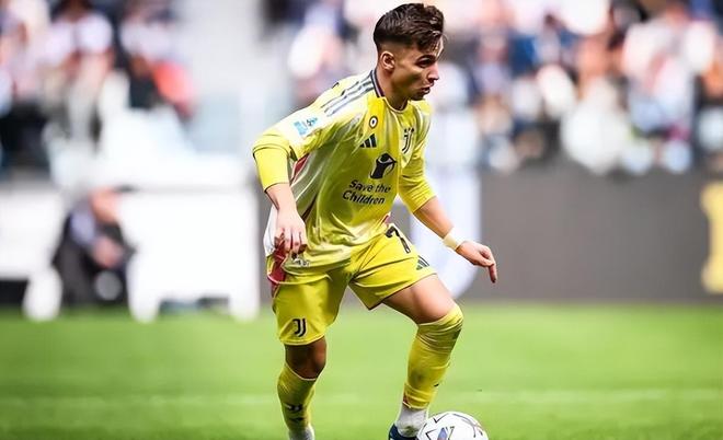 爱体育-尤文图斯主场艰难取胜,距离榜首更进一步