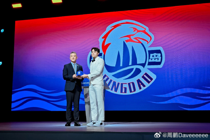 爱体育-球队新秀表现抢镜,获得主教练赞誉