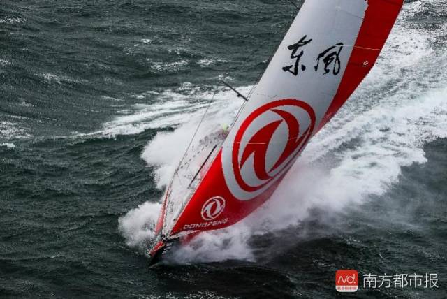 爱体育-罗马尼亚代表冲破重围,登上领奖台