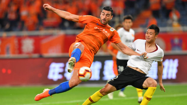 爱体育官方网站-鲁能击败建业,继续保级之路,走出低谷期