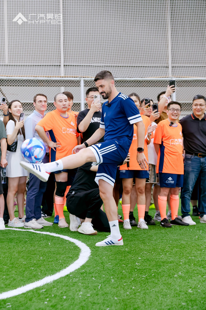 足球盛事即将开启,球迷热血澎湃 足球盛事即将开启,球迷热血澎湃