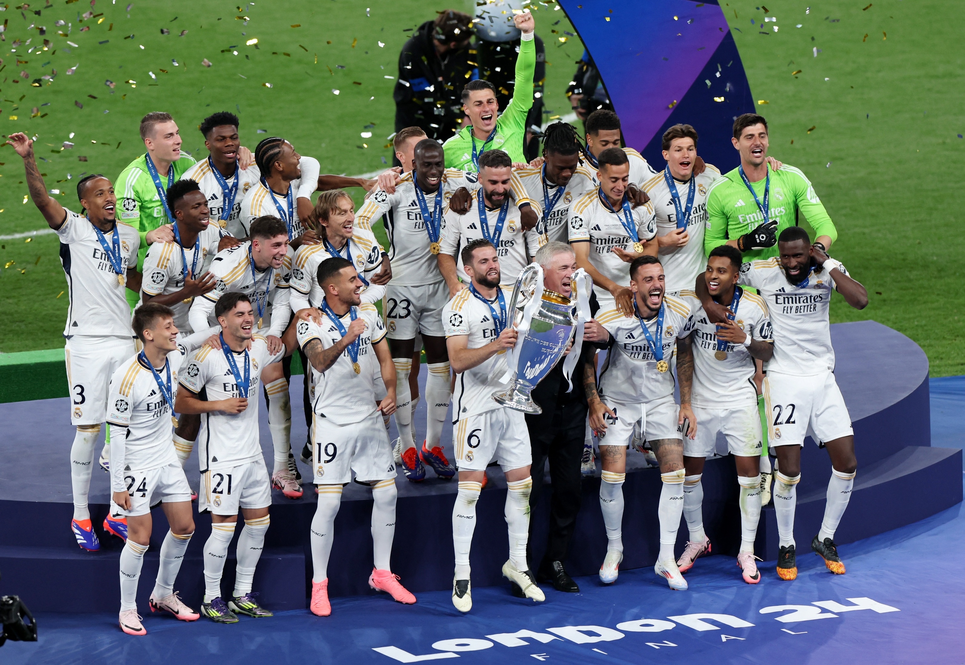 爱体育官方网站-欧冠决赛皇马主教练齐达内再次率队夺得冠军