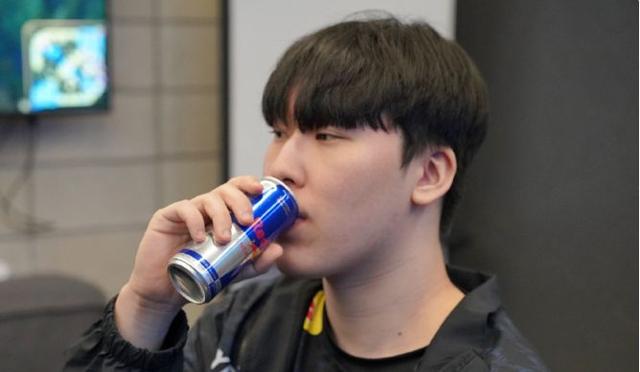 爱体育官网-瑞士选手突破个人纪录,展现出色竞技实力