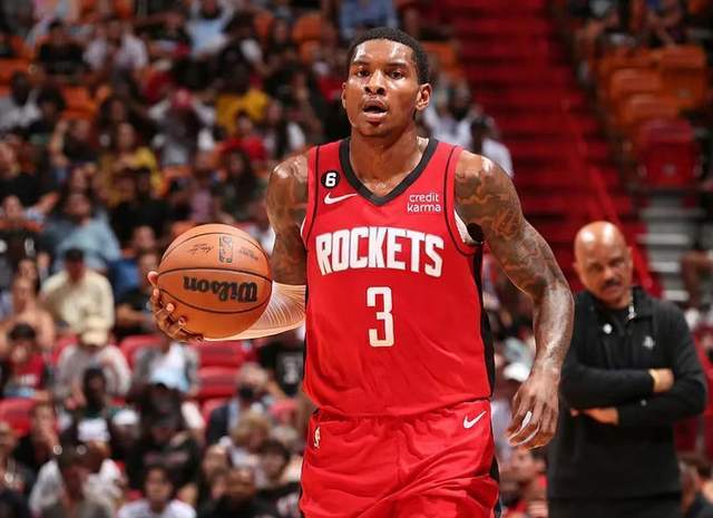 阿贾克斯轻松取胜,全队状态火热难以阻挡 阿贾克斯轻松取胜,全队状态火热难以阻挡