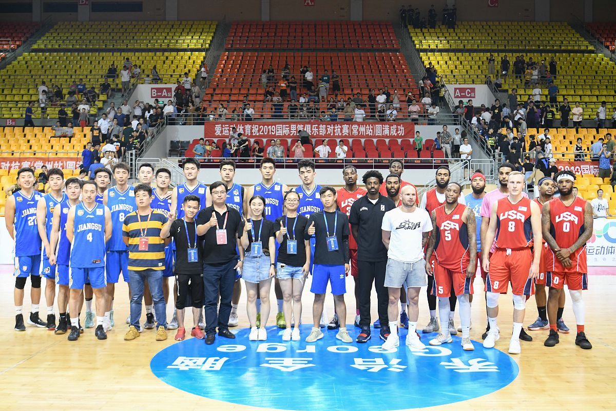 上海男篮遭遇重要伤病,球队前景不明 上海男篮遭遇重要伤病,球队前景不明