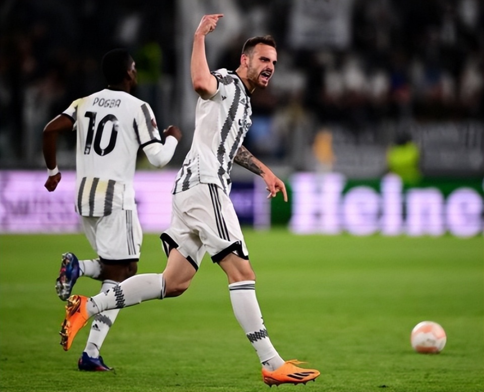 爱体育官网-意甲球队底薪调整,或存续纠纷