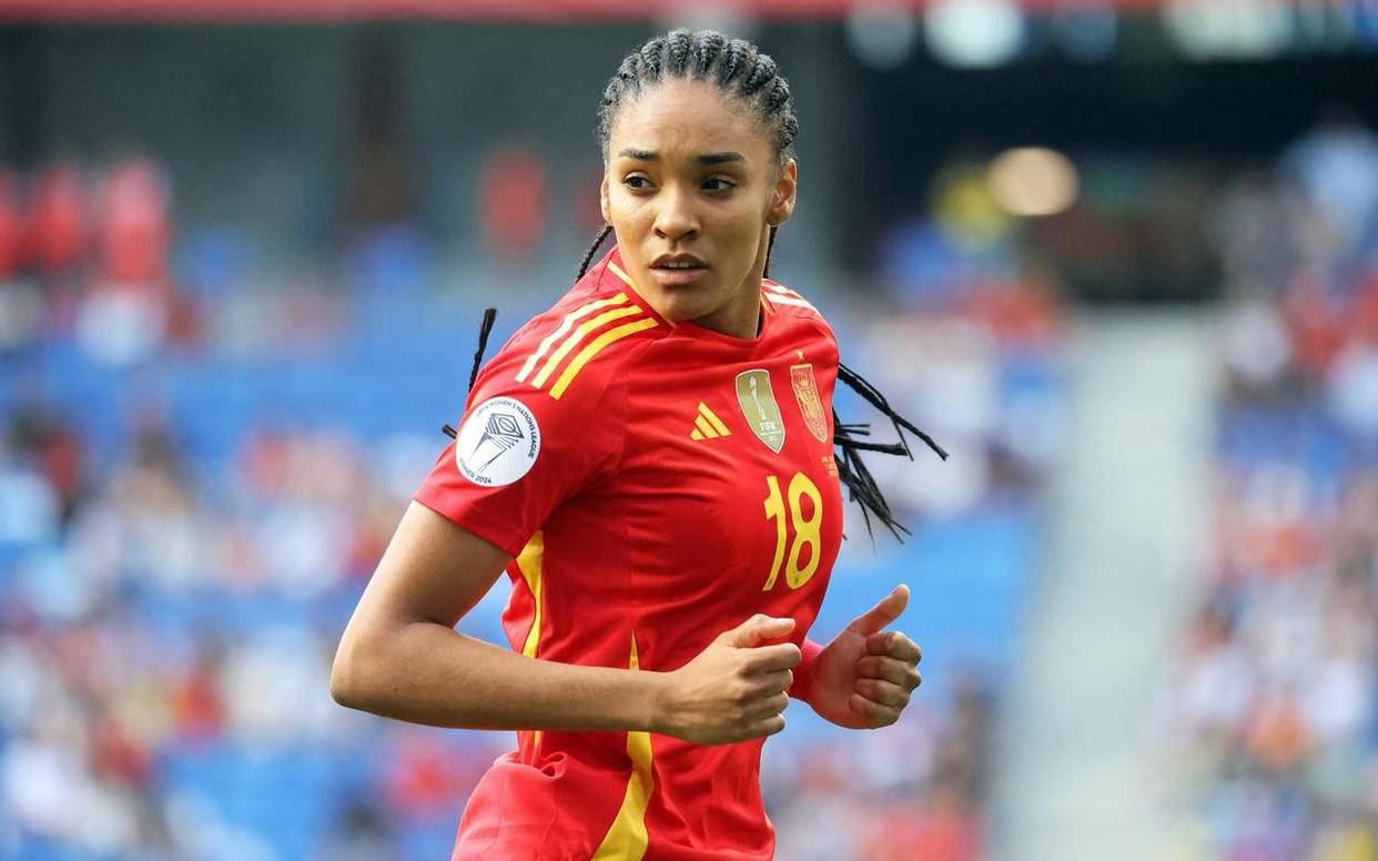 爱体育官方网站-西班牙女足队备战东京奥运,加强训练