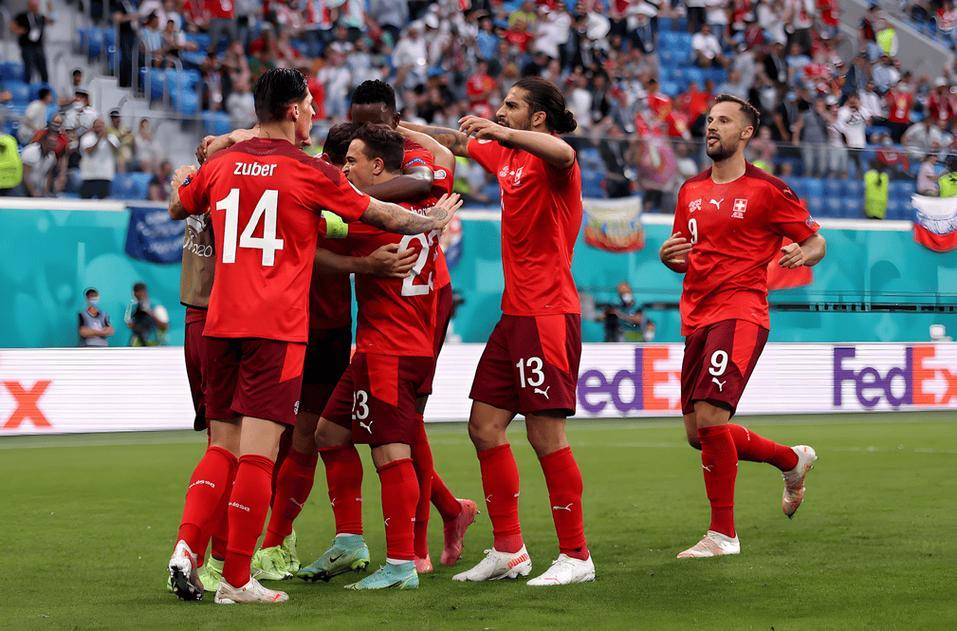 荷兰国家队备战严谨,士气高涨备战欧洲赛区 荷兰国家队备战严谨,士气高涨备战欧洲赛区